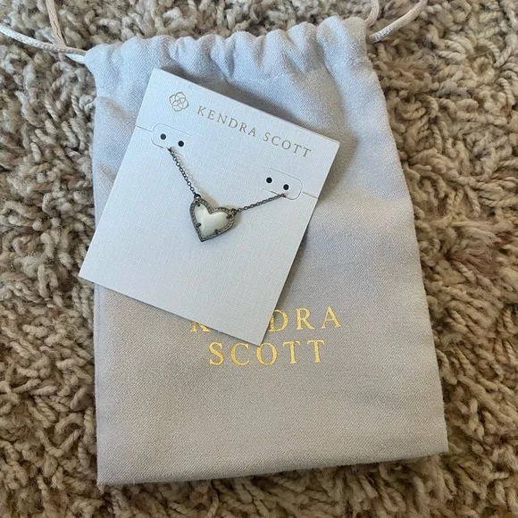 Kendra Scott Silver Ari Heart Necklace - Picture 2 of 5